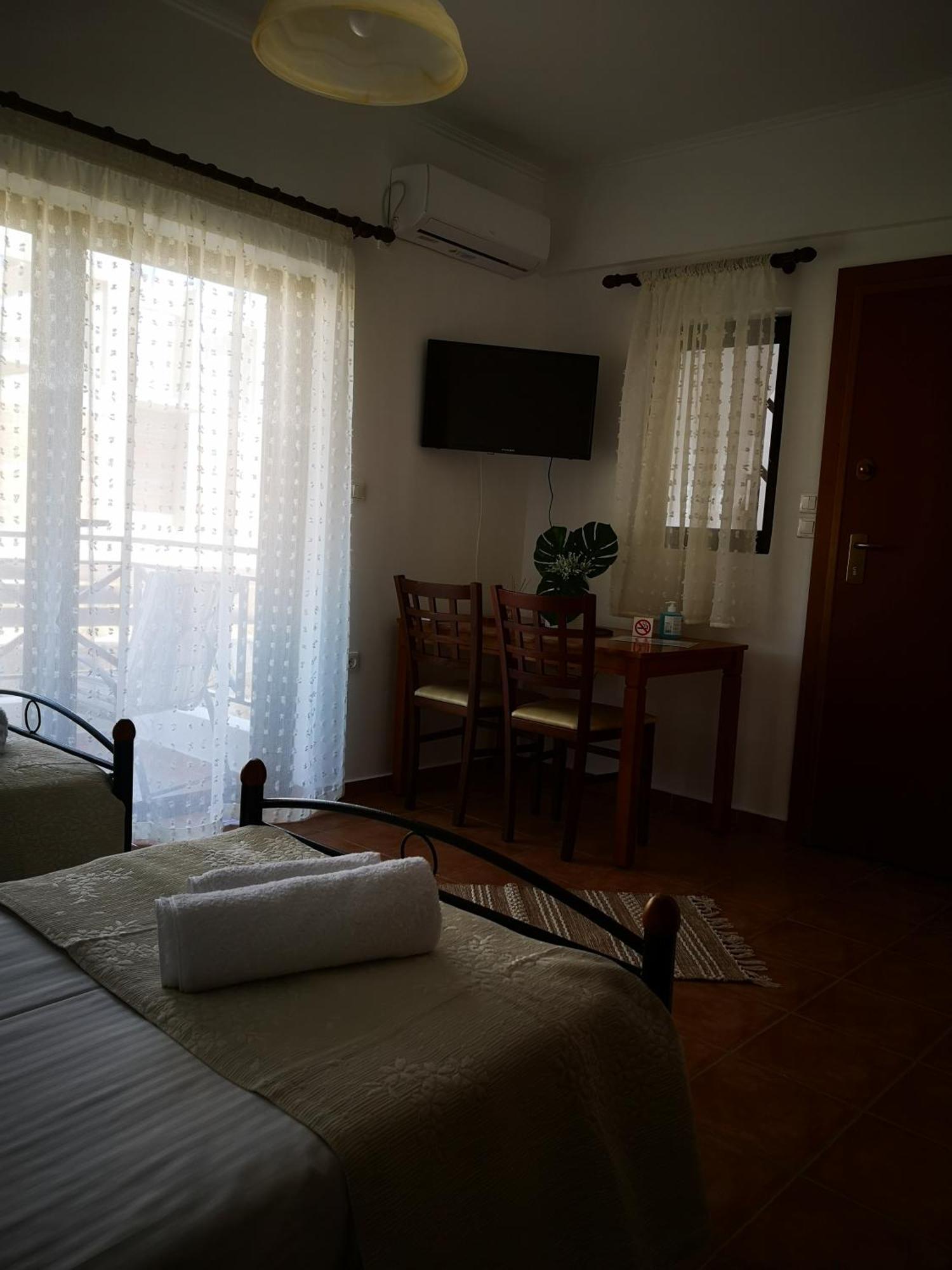 El Verde Apartments Skala  Room photo